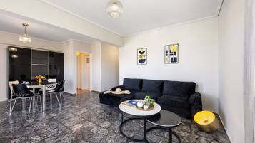 Appartement, 2 chambres, vue mer | Coin séjour