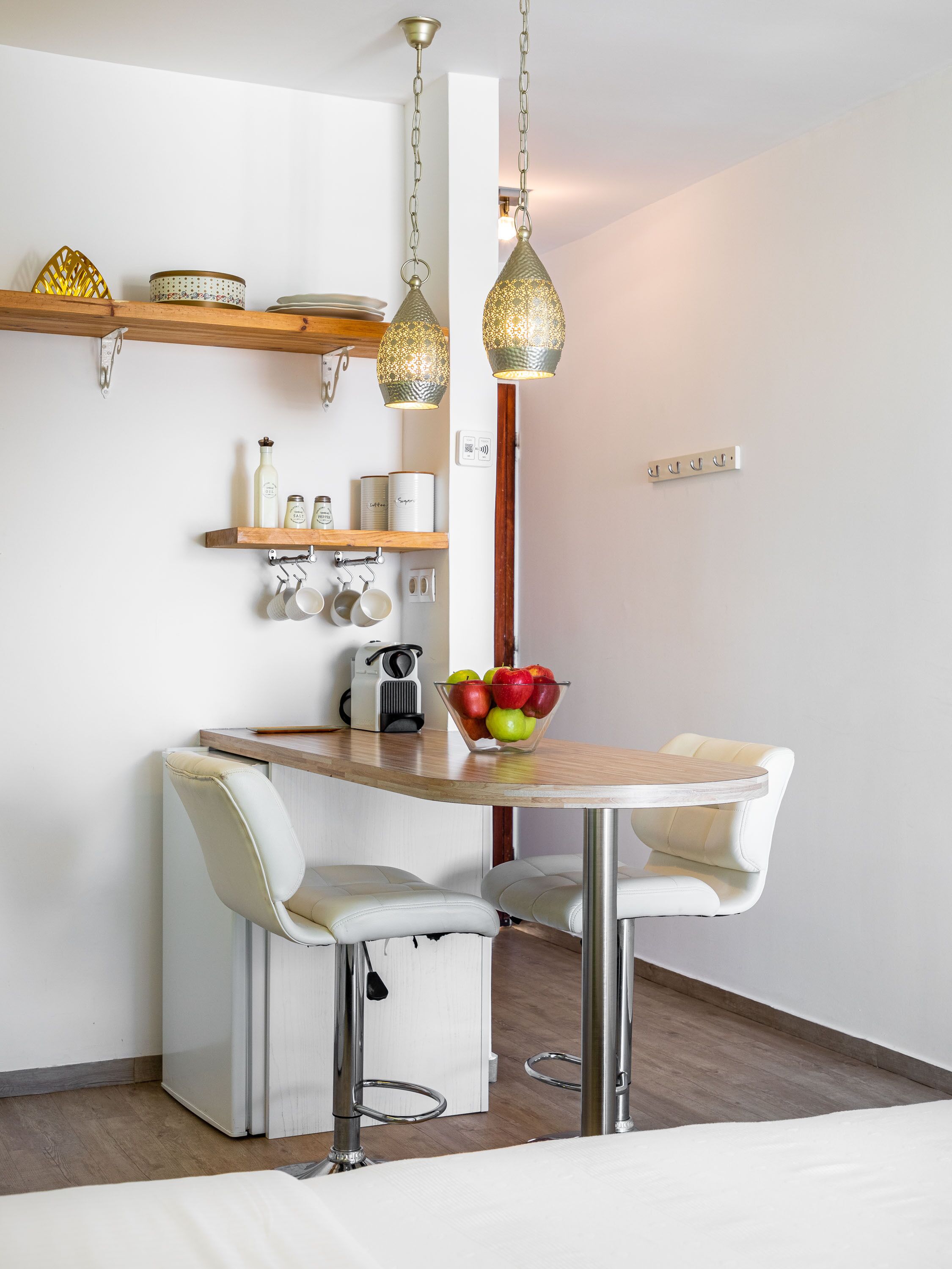 Studio, vue mer | Restauration dans la chambre