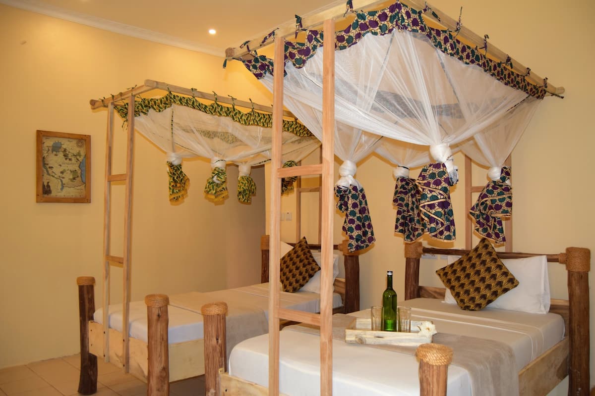 1 habitación, ropa de cama de alta calidad y escritorio