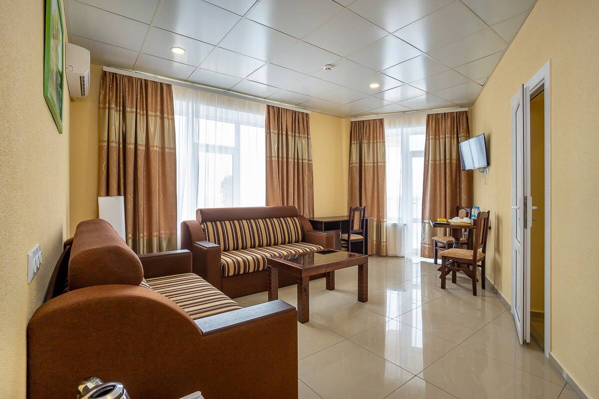 In-room safe, free cots/infant beds, rollaway beds, free WiFi