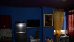 Apartment, 2 Bedrooms | In-room dining