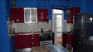 Apartment, 2 Bedrooms | In-room dining