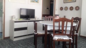 Apartment, 2 Bedrooms | In-room dining - Nettuno 3 A (Comacchio)