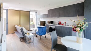 Apartment, Multiple Beds | Living area | Smart TV - Luxury Penthouse Camden Town (London)