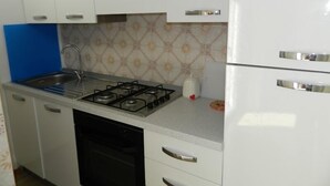 Apartment, 1 Bedroom | Private kitchen - Nettuno 7 C (Comacchio)