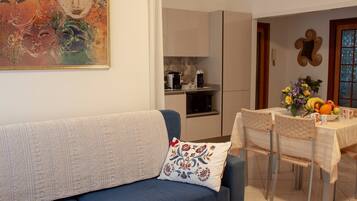 Tägliches inbegriffenes einheimisches Frühstück