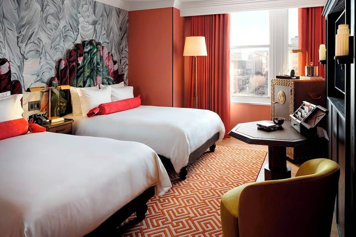 Egyptian cotton sheets, premium bedding, down duvets, Tempur-Pedic beds