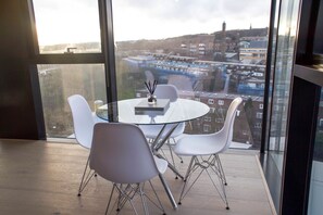 Apartment, 1 Double Bed with Sofa bed (Archway 2) | In-room dining - Luxury One Bed Archway (London)