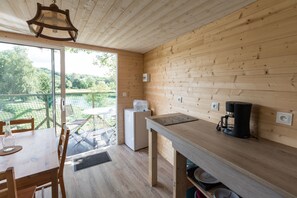 Private kitchenette - Camping Les Castors - Cabanes Insolites (Burnhaupt-le-Haut)