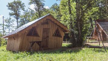 Cabin (Hansel)