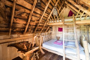 1 bedroom, individually decorated, individually furnished - Camping Les Castors - Cabanes Insolites (Burnhaupt-le-Haut)