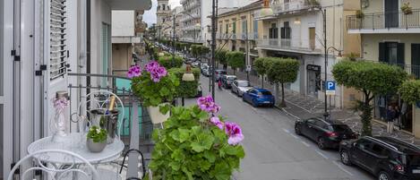 Luxe beddengoed, donzen dekbedden, verduisterende gordijnen