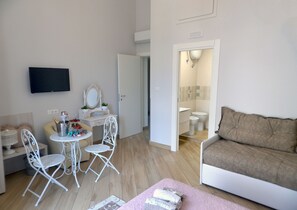 Ropa de cama de alta calidad, cubrecamas y cortinas blackout 