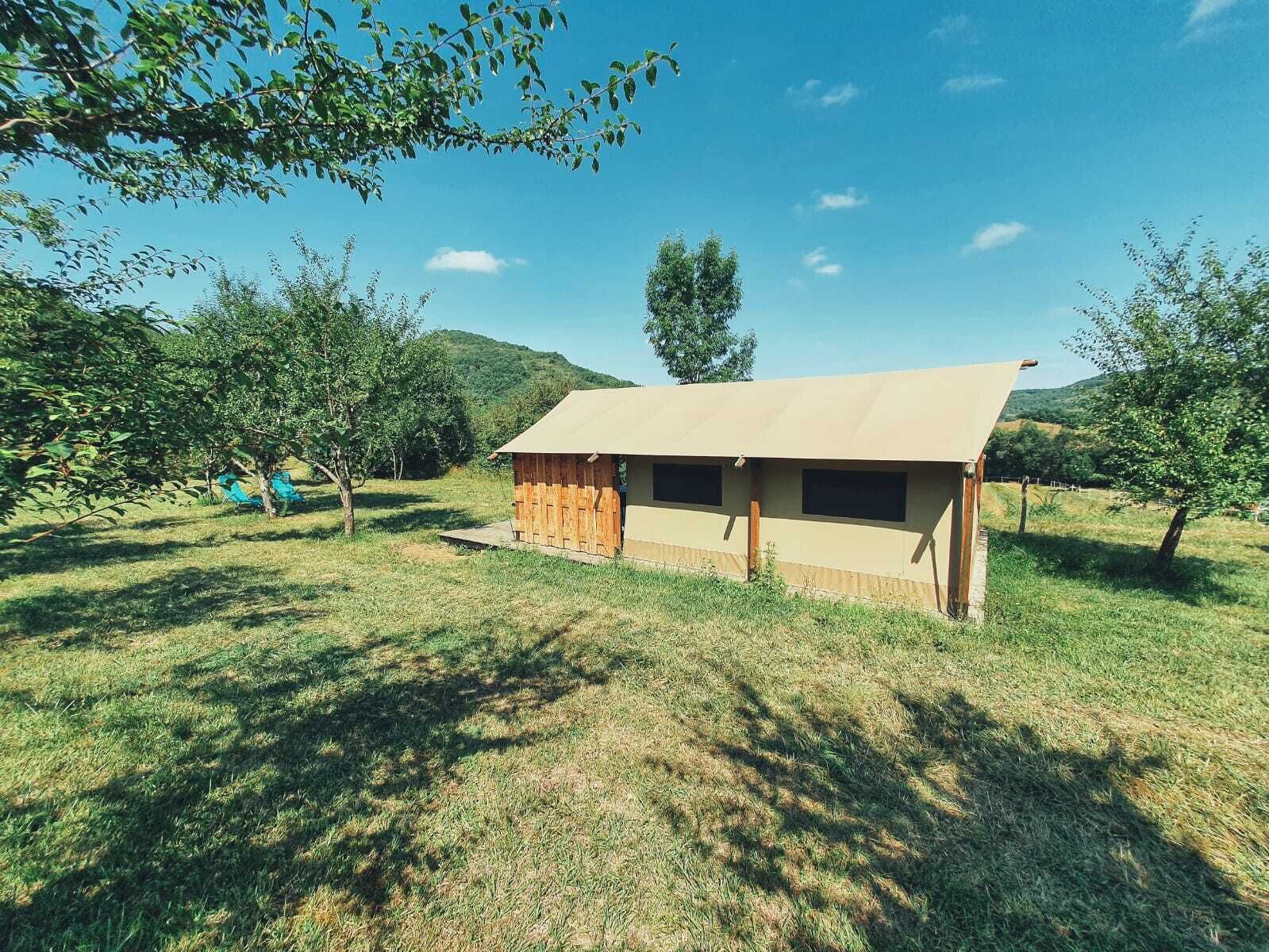 Tente Familiale, 2 chambres, vue colline (4 pers. Cerise) | Decoración individual, mobiliario individual, ropa de cama