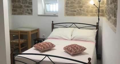 Rooms Radunica street