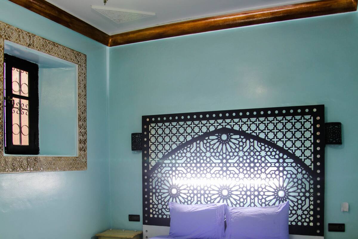 Standard Double Room, 1 Double Bed, Non Smoking | In-room safe, desk, blackout drapes, soundproofing