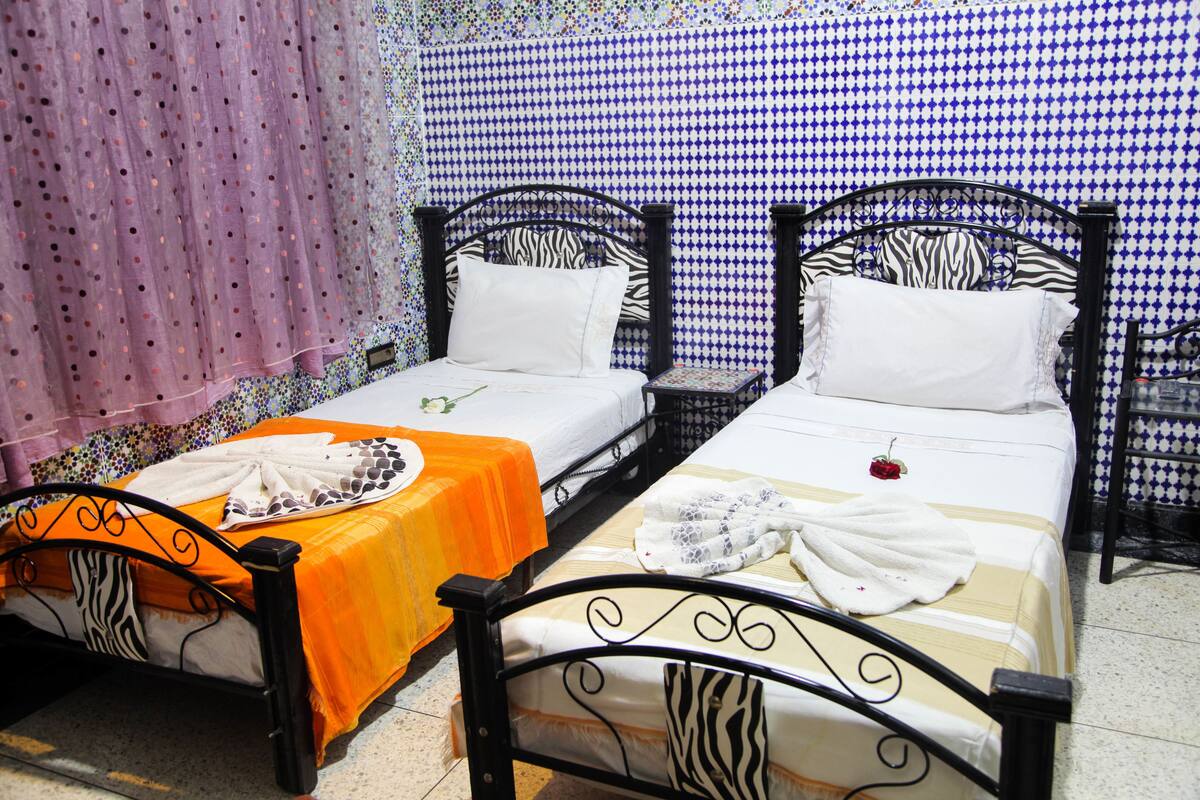 Standard Twin Room, 2 Twin Beds, Non Smoking | In-room safe, desk, blackout drapes, soundproofing