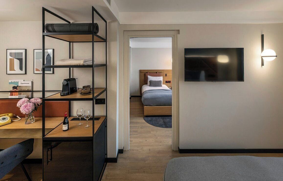 Egyptian cotton sheets, premium bedding, down duvets, minibar