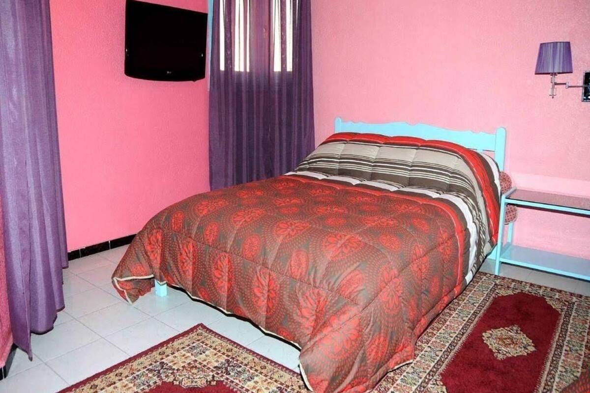 Standard Double Room, 1 Double Bed, Non Smoking | Desk, blackout drapes, soundproofing, WiFi (free)