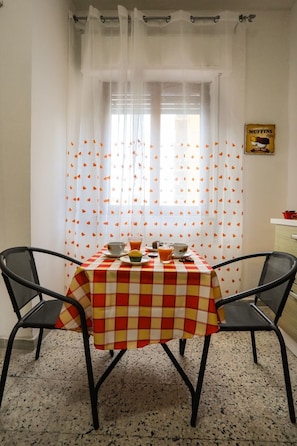 Free daily local cuisine breakfast - A Casa di Frà B&B (Palermo)