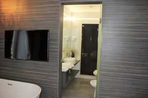 Deluxe-Zimmer, 1 Queen-Bett, Whirlpool, Stadtblick | Badezimmer