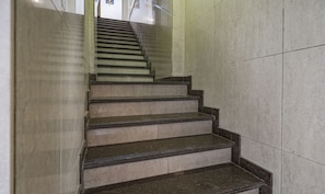 Staircase - Treebo Atithi Inn (Mumbai)
