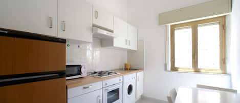 Apartment, 2 Bedrooms | Private kitchen