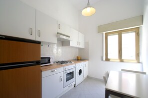 Apartment, 2 Bedrooms | Private kitchen | Fridge, microwave - Novecento (Trapani)