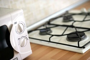 Apartment, 2 Bedrooms | Private kitchen | Fridge, microwave - Novecento (Trapani)