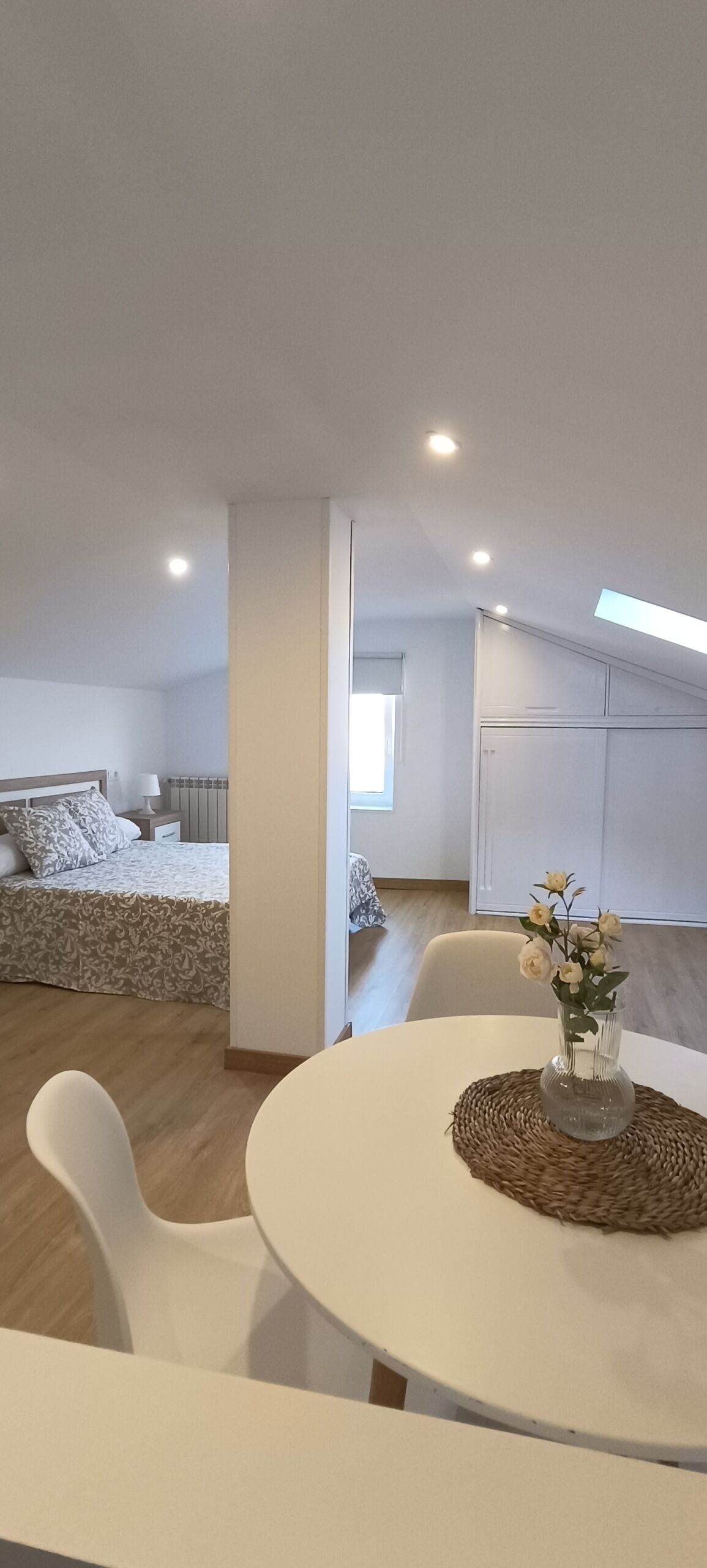 Dúplex, baño privado (6 pax)