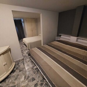Superior Apartment, City View | Blackout curtains, iron/ironing board, free WiFi, bed sheets - Casa Villaliz (Toluca)