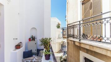 Grand Apartment | Terrace/patio