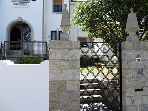 Entrada de la propiedad