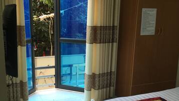 Double Room | Soundproofing, free WiFi, bed sheets