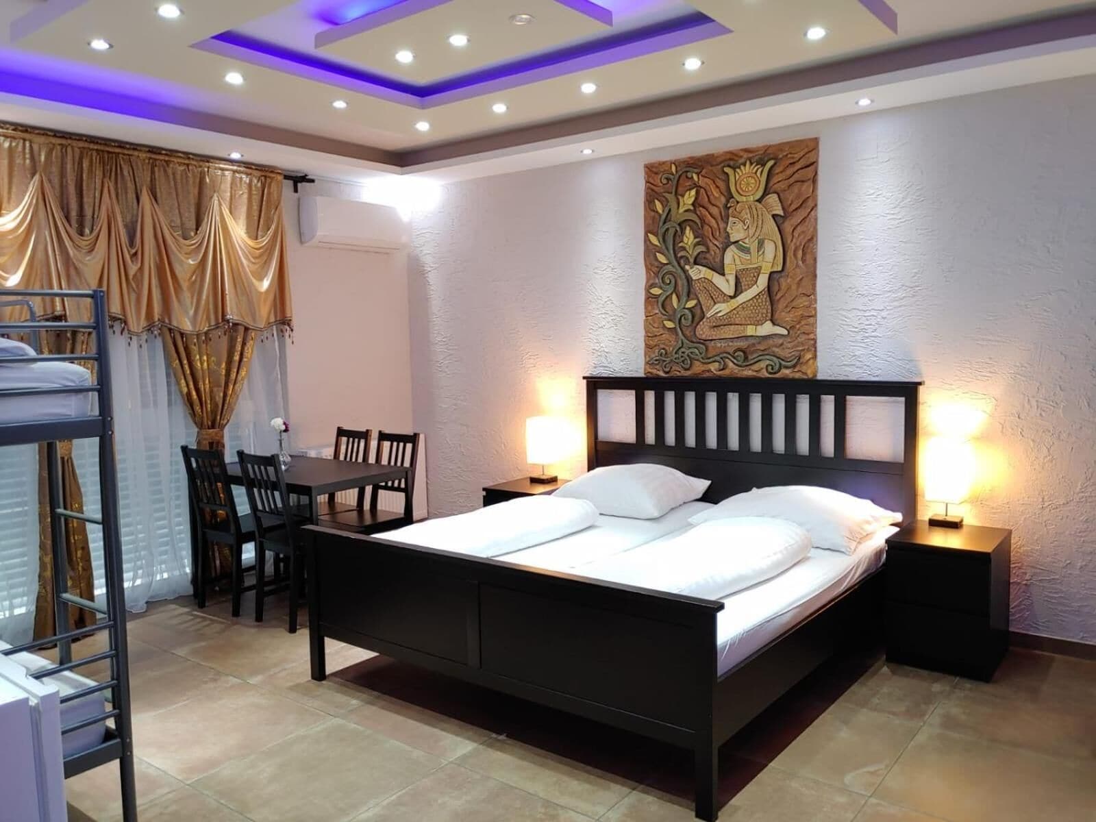 desk, soundproofing, free wifi, bed sheets