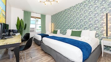 Gallery Double Room | Individually furnished, free WiFi, bed sheets