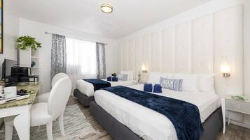 Quarto casal família | Individualmente mobiliados, Wi-Fi de cortesia, roupa de cama