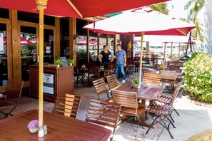 Restaurant - Norman's Hotel and Dining (Miami Beach)
