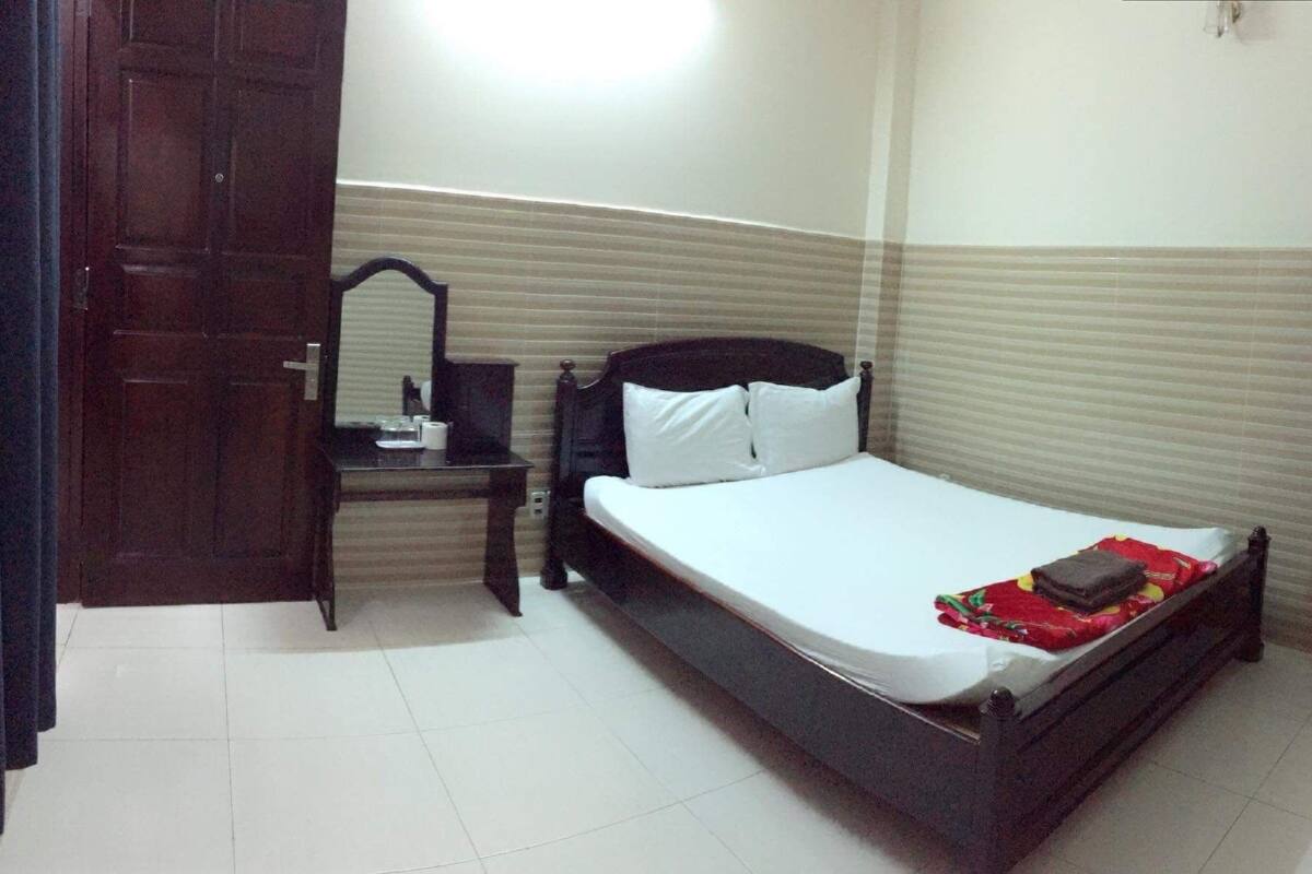 Standard Room | WiFi (free), bed sheets
