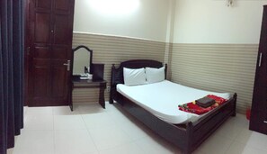 Standard Room | Free WiFi, bed sheets - Bamboo Hotel (Nha Trang)