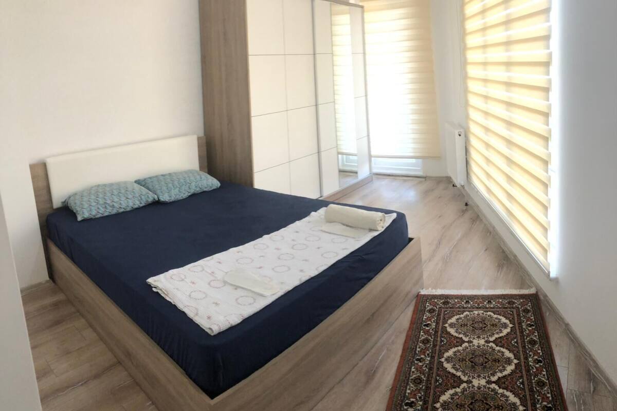 Exclusive Duplex | Desk, iron/ironing board (on request), free WiFi, bed sheets