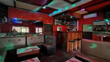 Bar (in der Unterkunft)