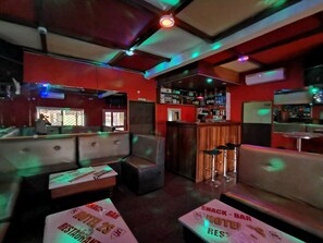 Bar (on property) - Hôtel 2S (Douala)