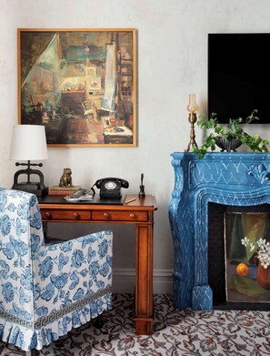 标准房, 1 张特大床 | 客房内保险箱、办公桌、笔记本电脑工作区、遮光窗帘