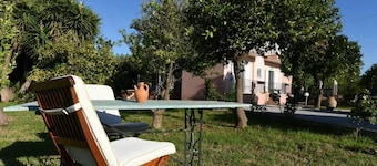 SECRET GARDEN HOUSE - Pieni paradiisi 1,5 kilometrin päässä merestä 3 kilometrin päässä keskustasta