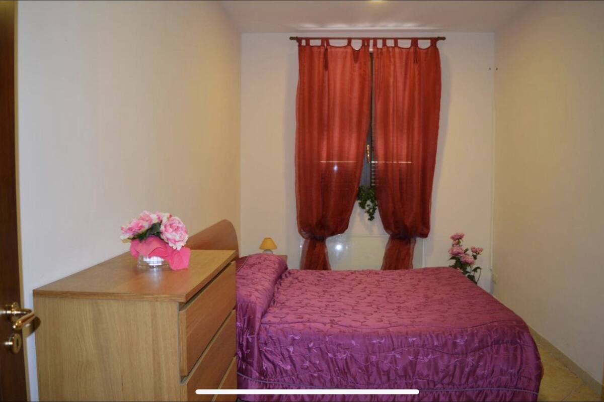 Standard Double Room, Shared Bathroom | Minibar, desk, blackout drapes, iron/ironing board (on request)