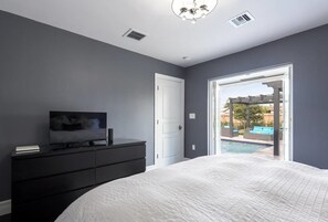 House | Iron/ironing board, free WiFi, bed sheets - Cozy Cottage by Short Term Stays (Hollywood)
