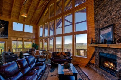 Million Dollar View - Four Bedroom Cabin