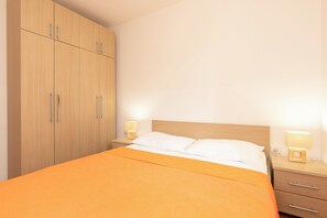 1 habitación, caja de seguridad en la habitación y wifi gratis 