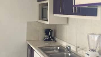 Family Condo, Mountain View | Private kitchen | Full-size fridge, microwave, coffee/tea maker, cookware/dishes/utensils